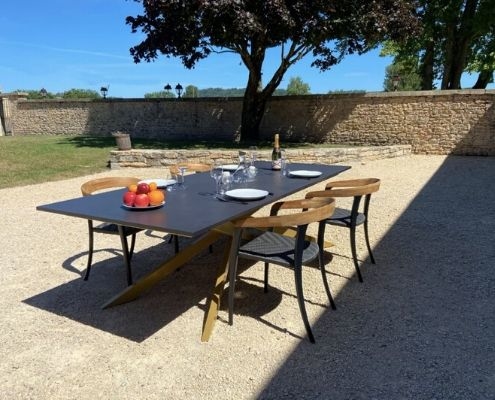 table-d-outside-opale-design-to-measure